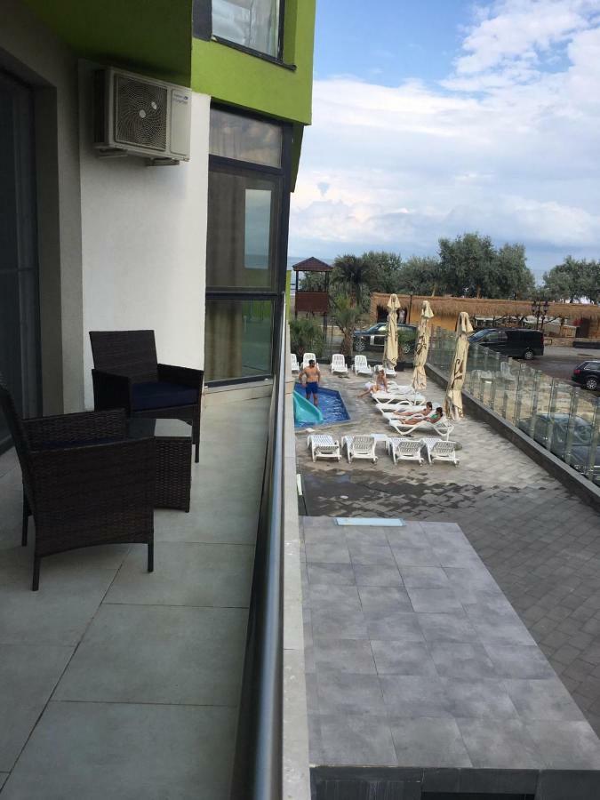 Umi Apartment Alezzi Resort Năvodari Eksteriør bilde