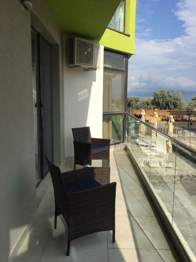 Umi Apartment Alezzi Resort Năvodari Eksteriør bilde