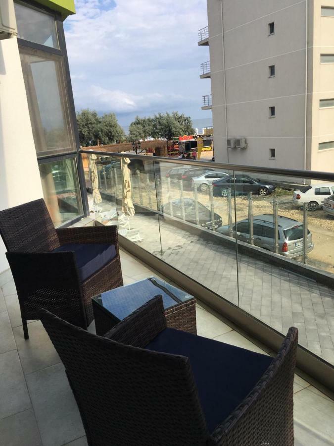 Umi Apartment Alezzi Resort Năvodari Eksteriør bilde
